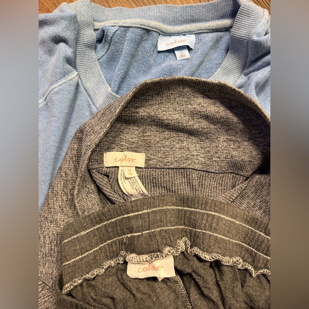 Colsie Women's Pajama and lounge wear Set - Blue, Cream, Gray - Picture 4 of 6